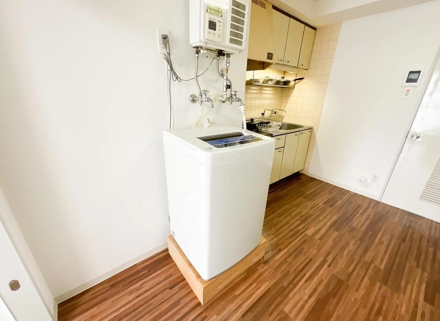 ローヤルハイツ菊水駅 Apartment Sapporo Japan